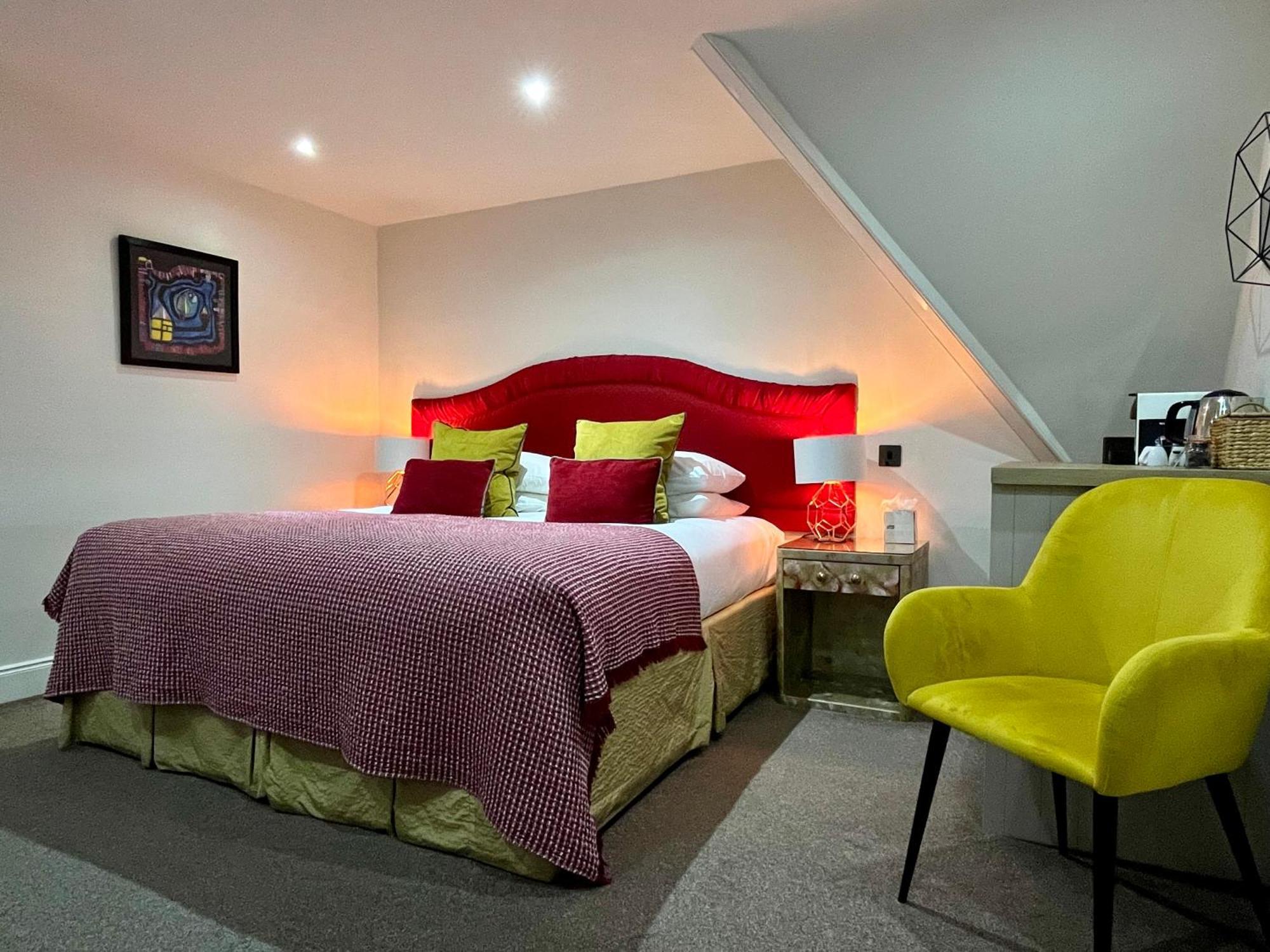 The Lovat, Loch Ness Guest House Форт Аугустус Екстериор снимка
